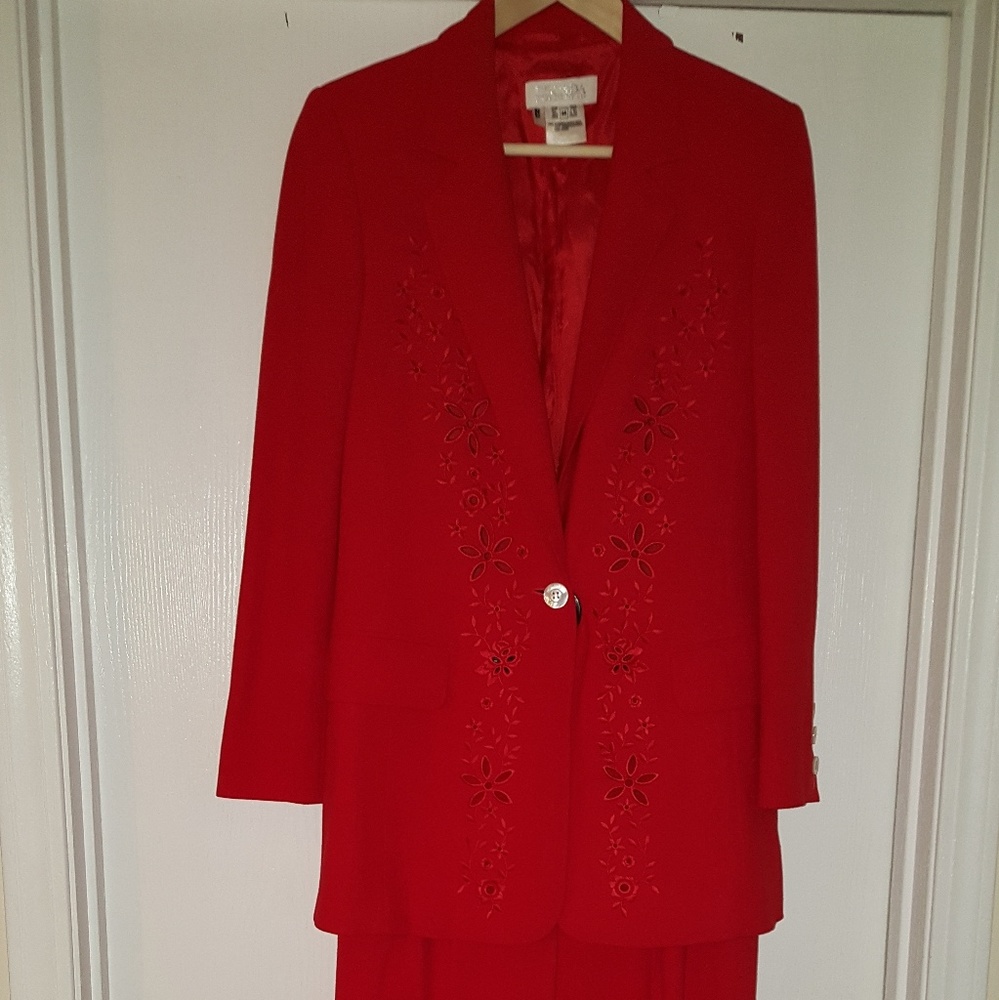 Vintage Escada Red Embroidered PantsSuit Size 4